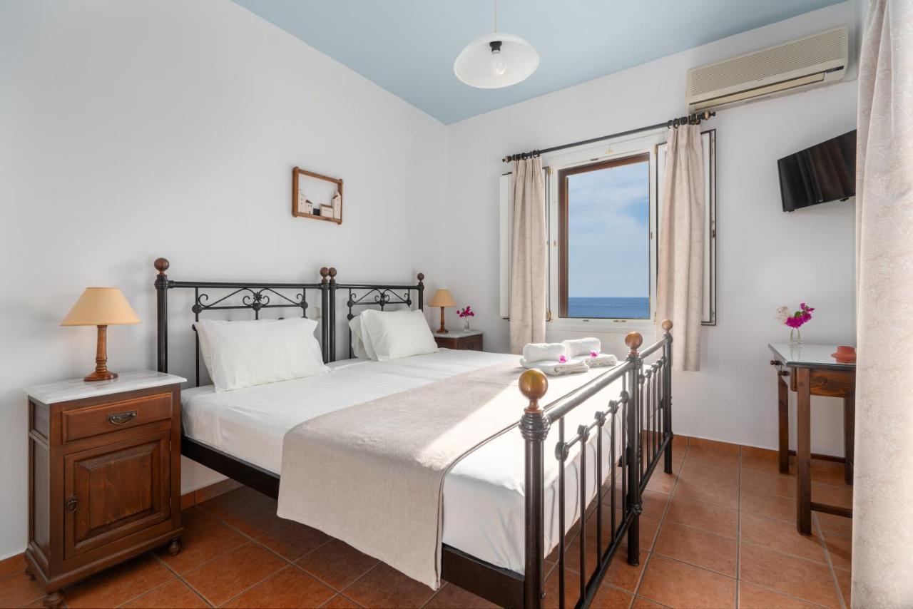 Reggina'S Apartments Finikas  Buitenkant foto